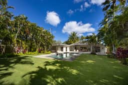 Hale Maluhia Lanikai — Private Pool, Three En-Suite Bedrooms - Image 2