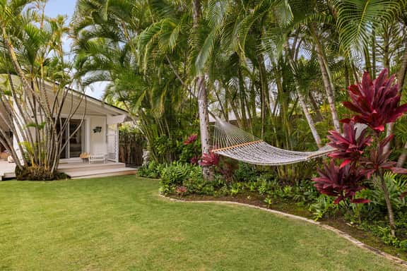 Hale Maluhia Lanikai — Private Pool, Three En-Suite Bedrooms - Image 5